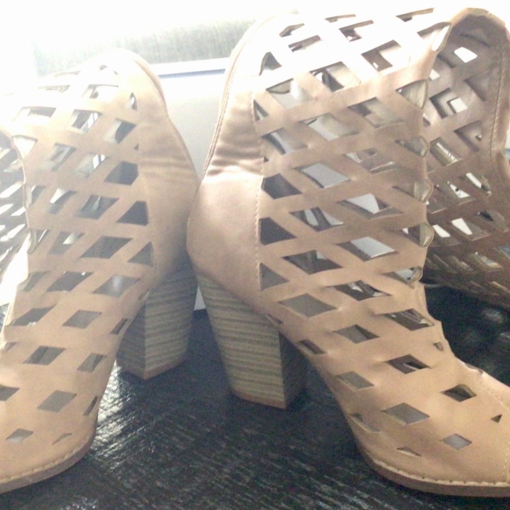 Boots! - Picture 10 of 10